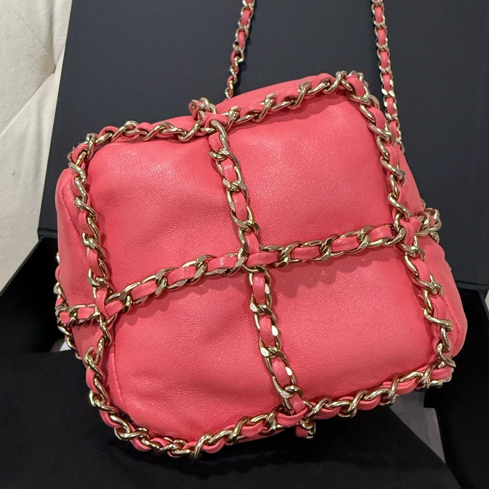 Chanel Chain drawstring Bag - Picture 5 of 14